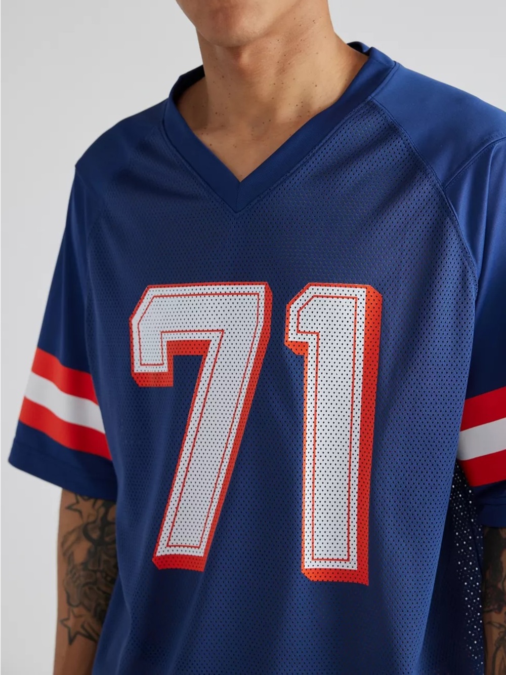 Médium Urban Outfitters Mesh Jersey
